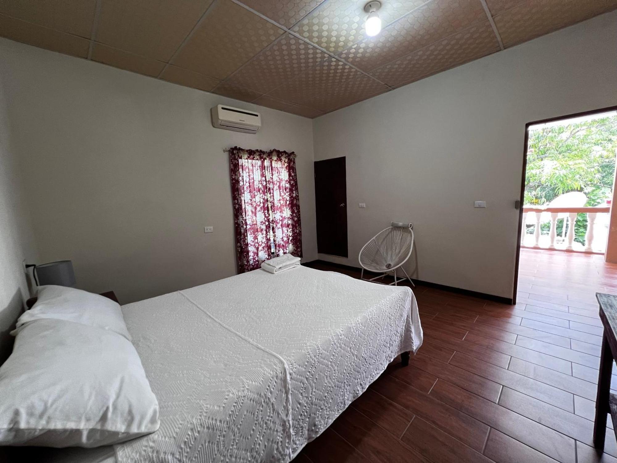 Ibania Hostal Tamanique Exterior foto